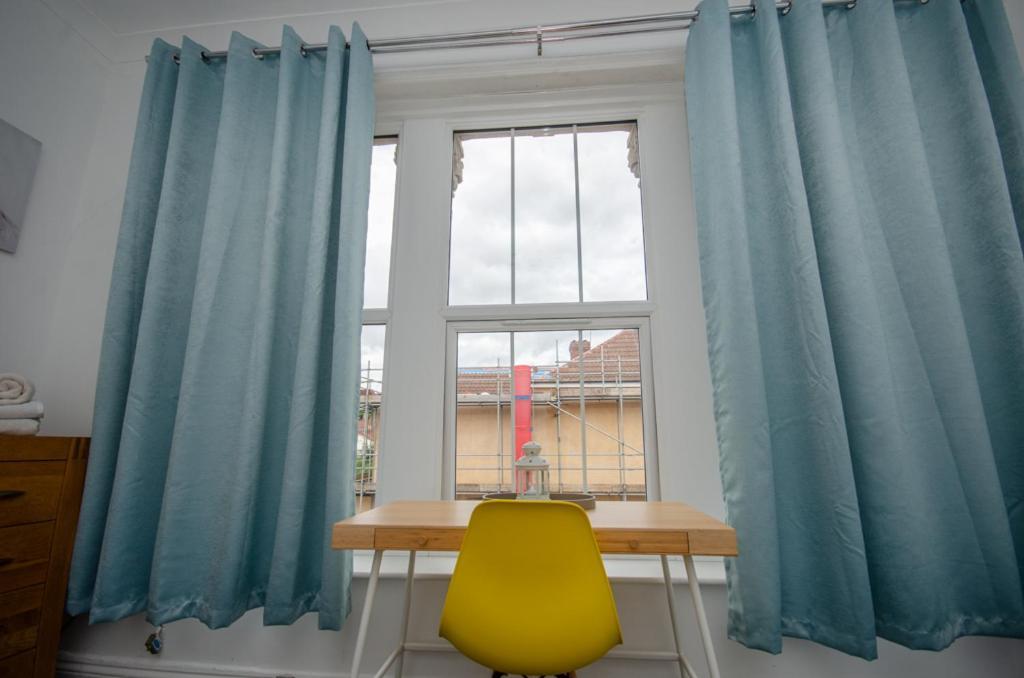 Stylish 91Sqm Victoria 2 Bedroom Apartment Bristol Buitenkant foto